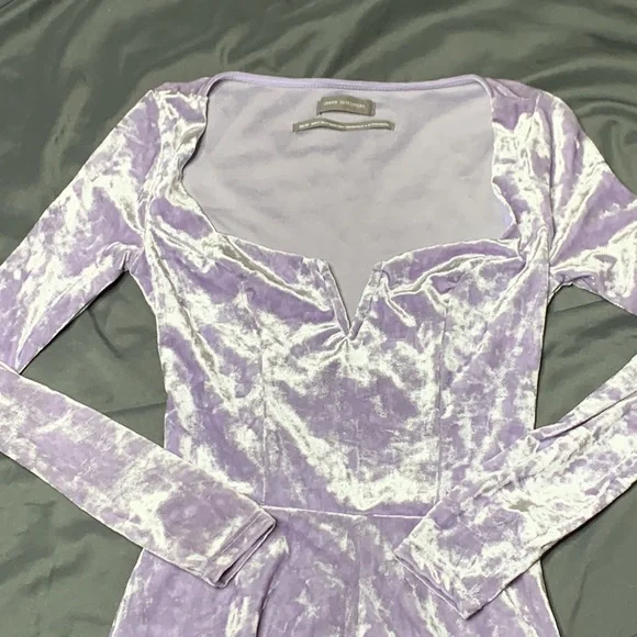 Urban Outfitters Velvet Romper lilac purple size XS - Picture 4 of 6